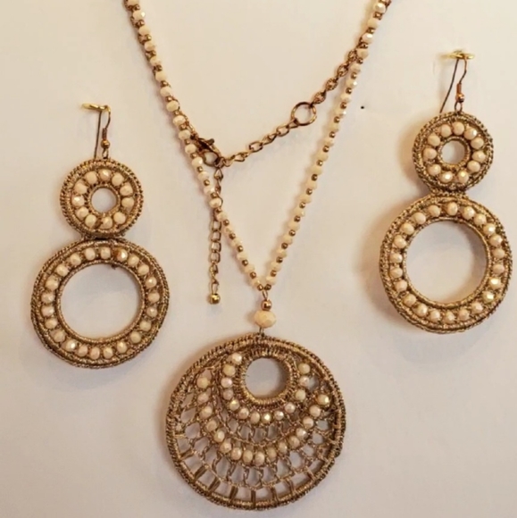 Necklace & Earring Set - Picture 2 of 8